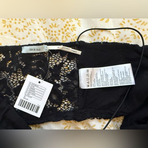 Urban Outfitters [Kimchi Blue] Black Lace Bralette - Picture 7 of 7